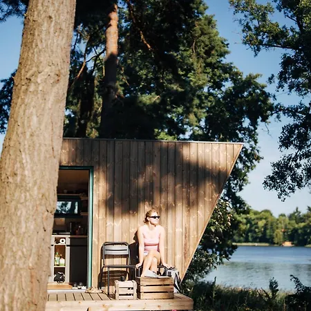 Stilvolle Tiny Houses Direkt Am See Mit Panoramafenster * Wustrow (Mecklenburg-Strelitz)