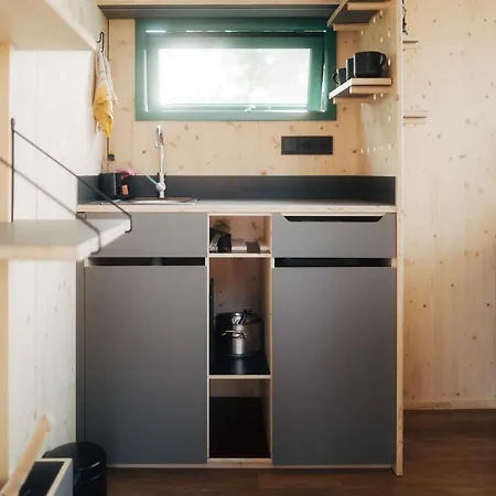 Stilvolle Tiny Houses Direkt Am See Mit Panoramafenster *