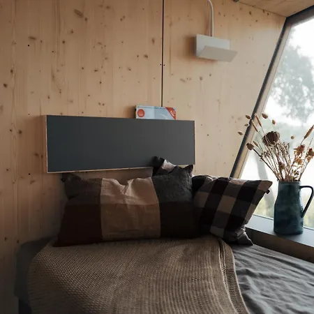 Stilvolle Tiny Houses Direkt Am See Mit Panoramafenster Wustrow (Mecklenburg-Strelitz)